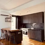 Aht22 Premium Apartmán *