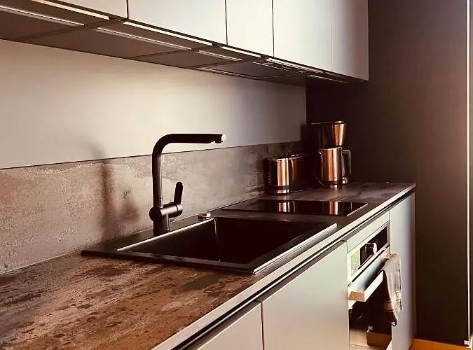 Aht22 Premium Apartment